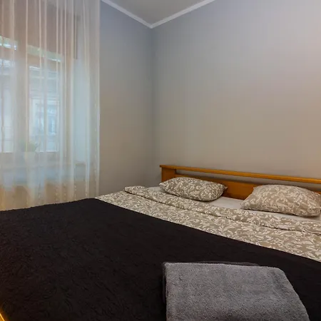 Center 2-bedroom Gem In Apartment Riga