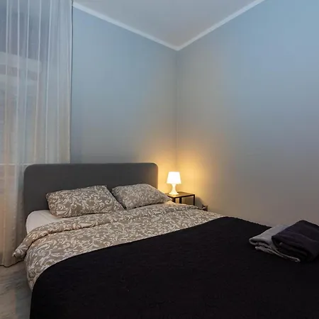 Center 2-bedroom Gem In * Ρίγα