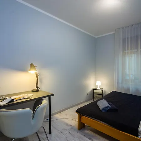 Center 2-bedroom Gem In Apartman