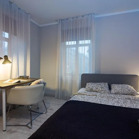 Center 2-bedroom Gem In Рига